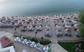Hotel Demoli